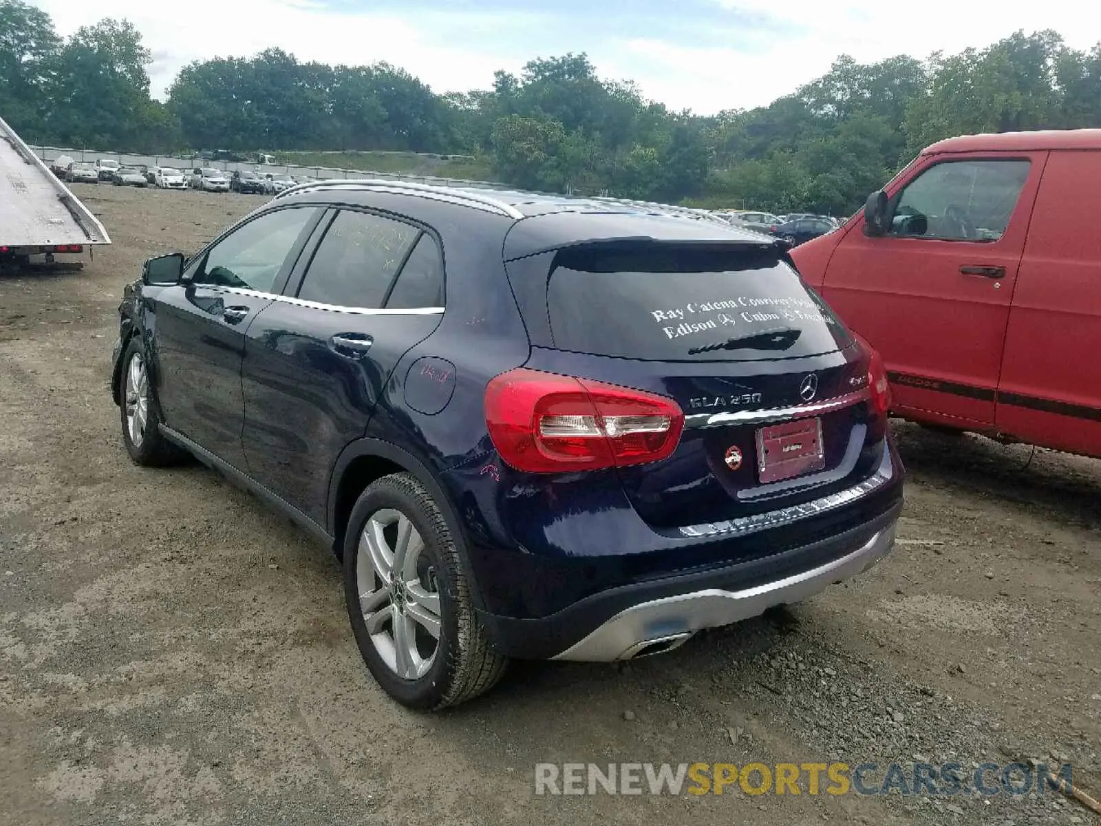 3 fotografías del automóvil dañado WDCTG4GB6KJ580790 MERCEDES-BENZ GLA 250 4M 2019