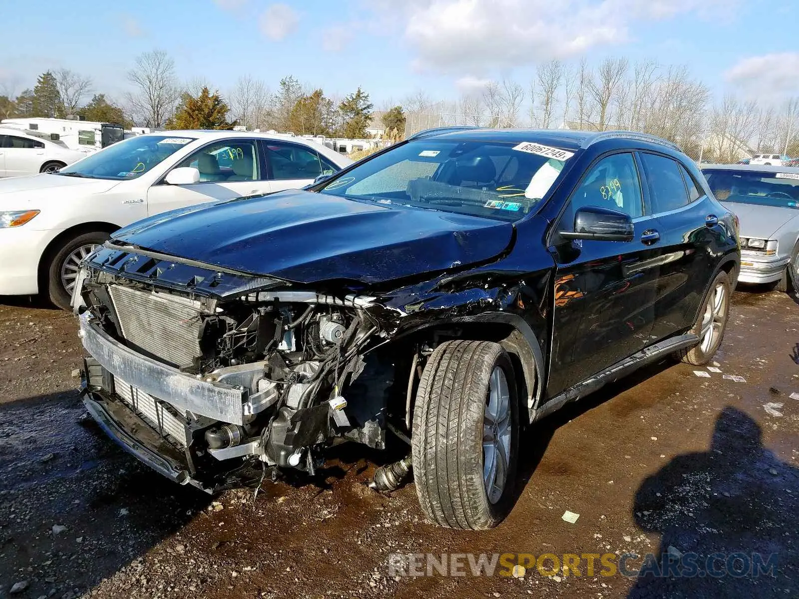2 fotografías del automóvil dañado WDCTG4GBXKJ552118 MERCEDES-BENZ GLA 250 4M 2019