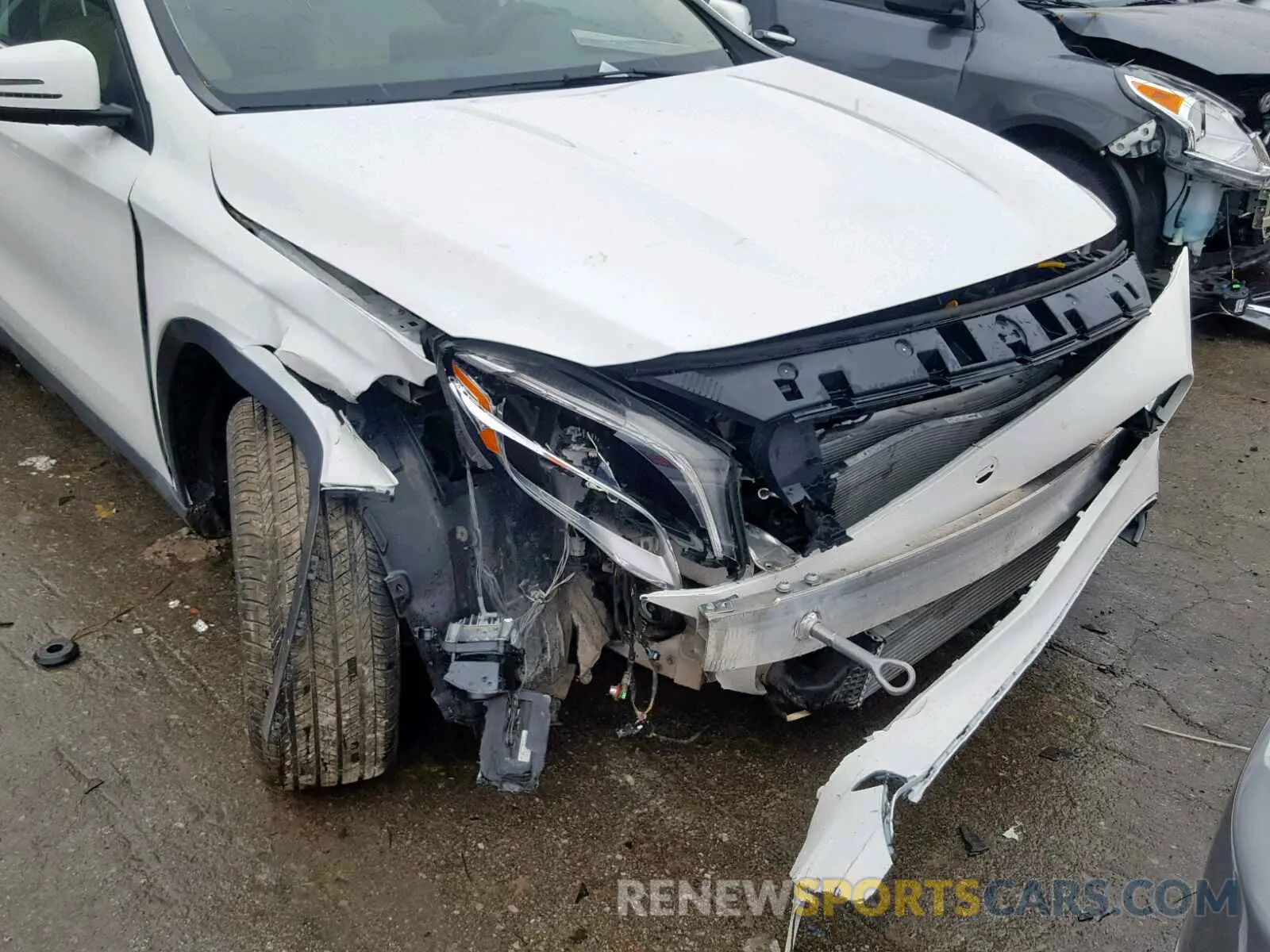 9 fotografías del automóvil dañado WDCTG4GBXKU000889 MERCEDES-BENZ GLA 250 4M 2019