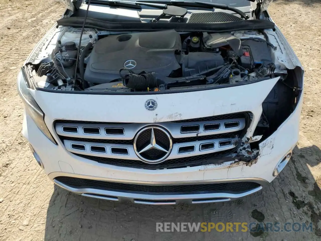 12 fotografías del automóvil dañado WDCTG4GB8JJ490958 MERCEDES-BENZ GLA-CLASS 2018