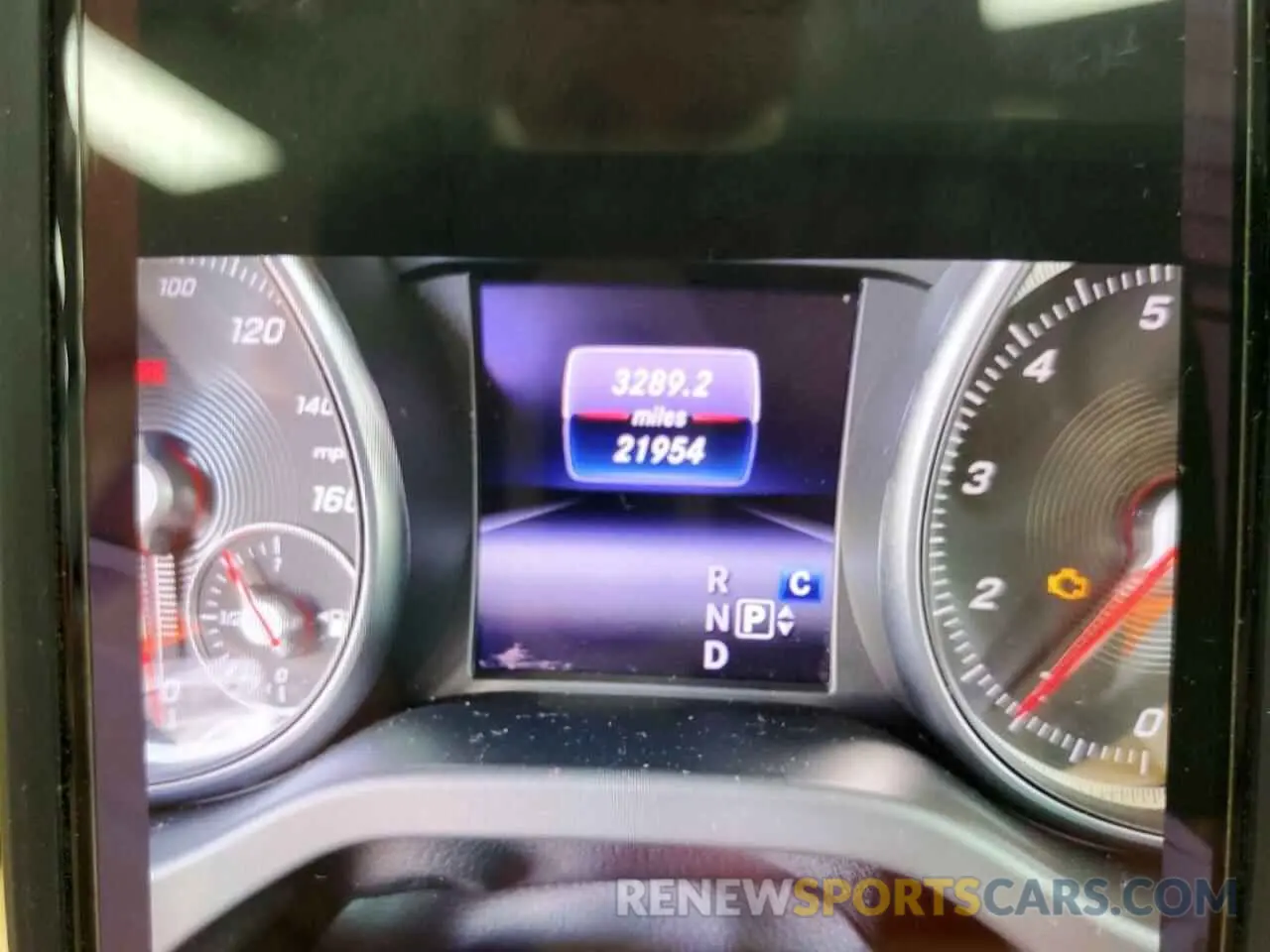 8 fotografías del automóvil dañado WDCTG4EB1KU010584 MERCEDES-BENZ GLA-CLASS 2019