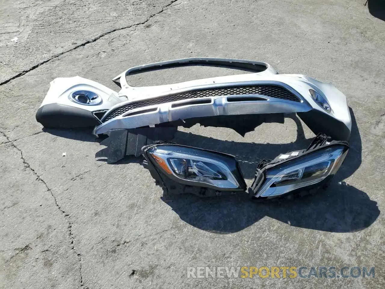 13 fotografías del automóvil dañado WDCTG4EB3KU015575 MERCEDES-BENZ GLA-CLASS 2019
