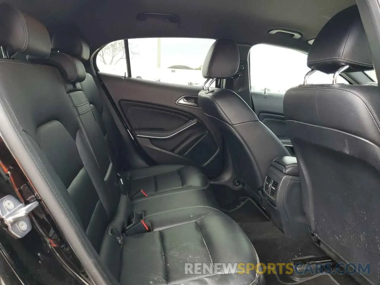 10 fotografías del automóvil dañado WDCTG4EB5KJ548982 MERCEDES-BENZ GLA-CLASS 2019
