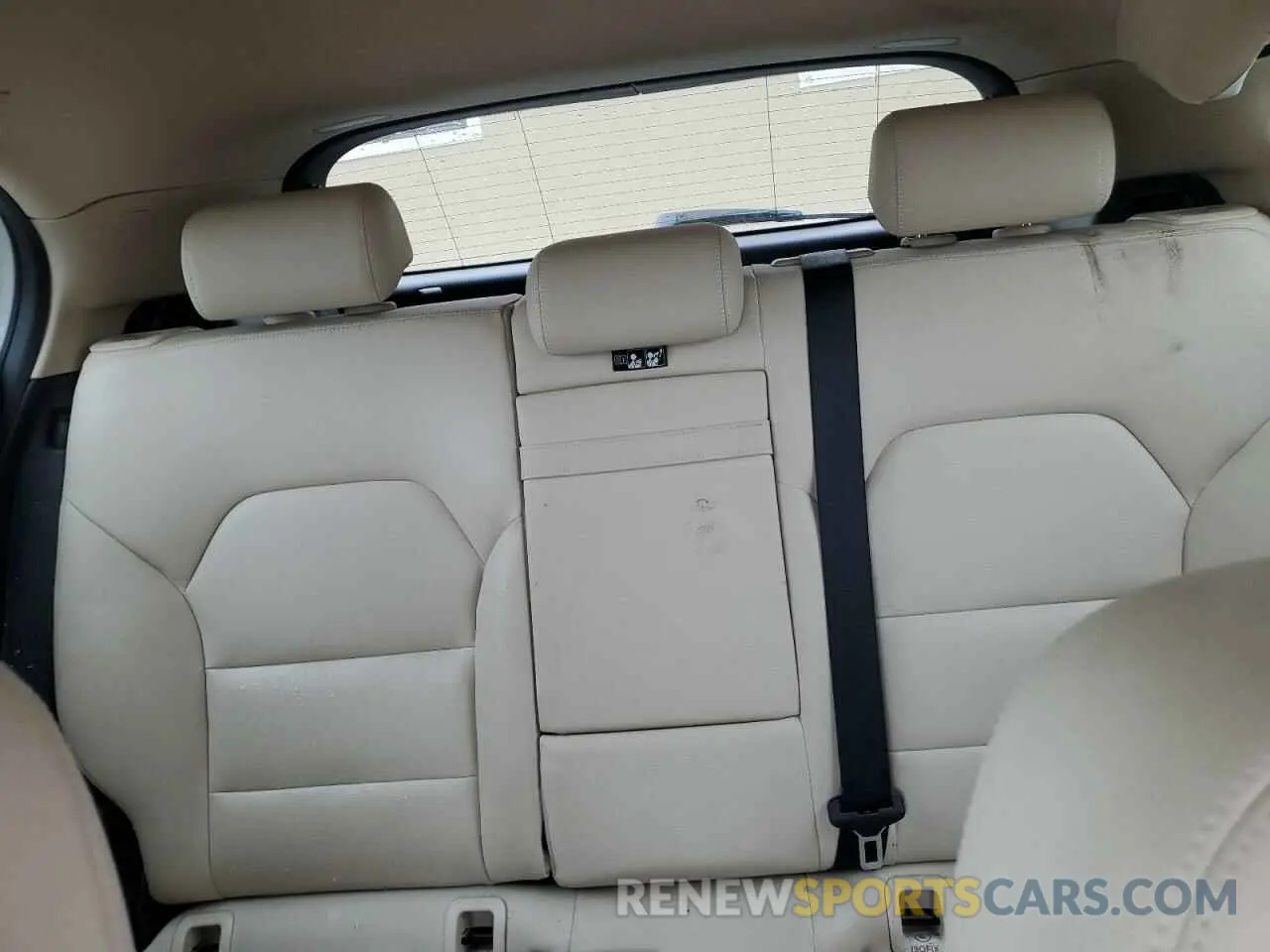 10 fotografías del automóvil dañado WDCTG4EB5KJ551929 MERCEDES-BENZ GLA-CLASS 2019