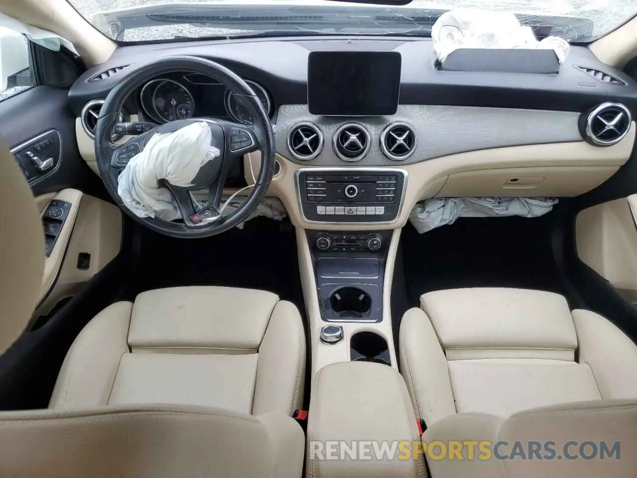 8 fotografías del automóvil dañado WDCTG4EB5KJ551929 MERCEDES-BENZ GLA-CLASS 2019
