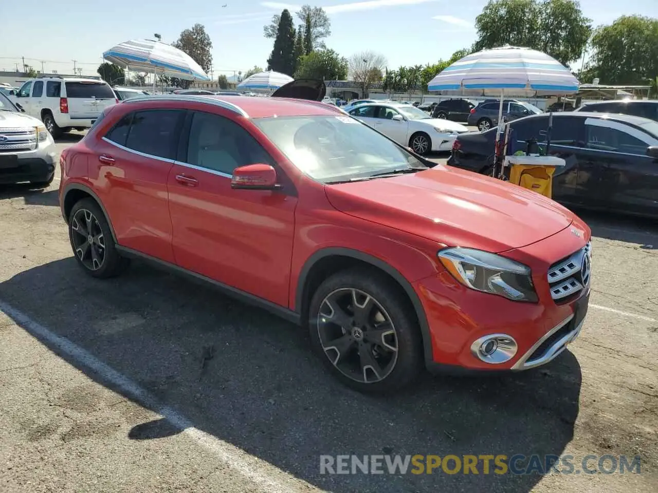 4 fotografías del automóvil dañado WDCTG4EB5KU007882 MERCEDES-BENZ GLA-CLASS 2019