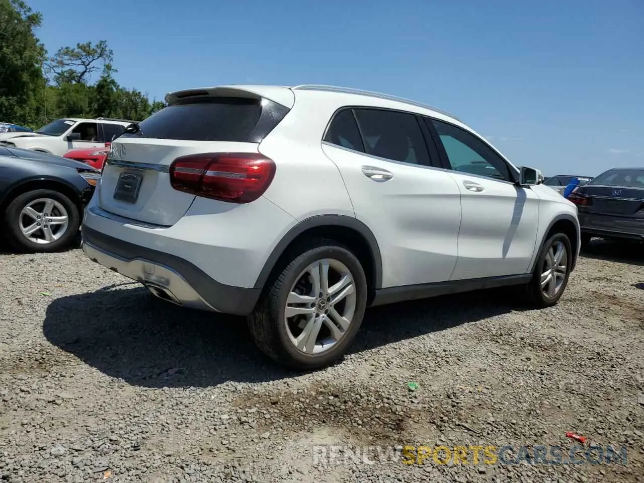 3 fotografías del automóvil dañado WDCTG4EB7KU003915 MERCEDES-BENZ GLA-CLASS 2019
