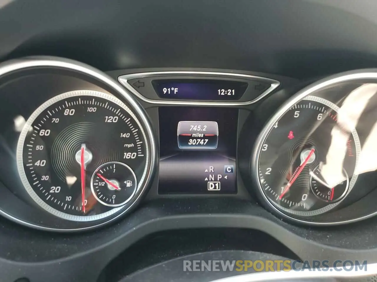 9 fotografías del automóvil dañado WDCTG4EB7KU003915 MERCEDES-BENZ GLA-CLASS 2019