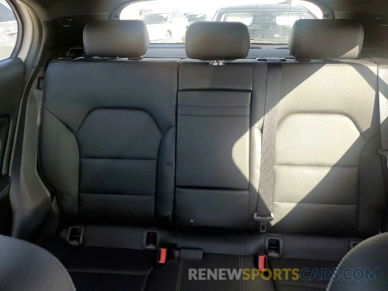 10 fotografías del automóvil dañado WDCTG4EB7KU012839 MERCEDES-BENZ GLA-CLASS 2019