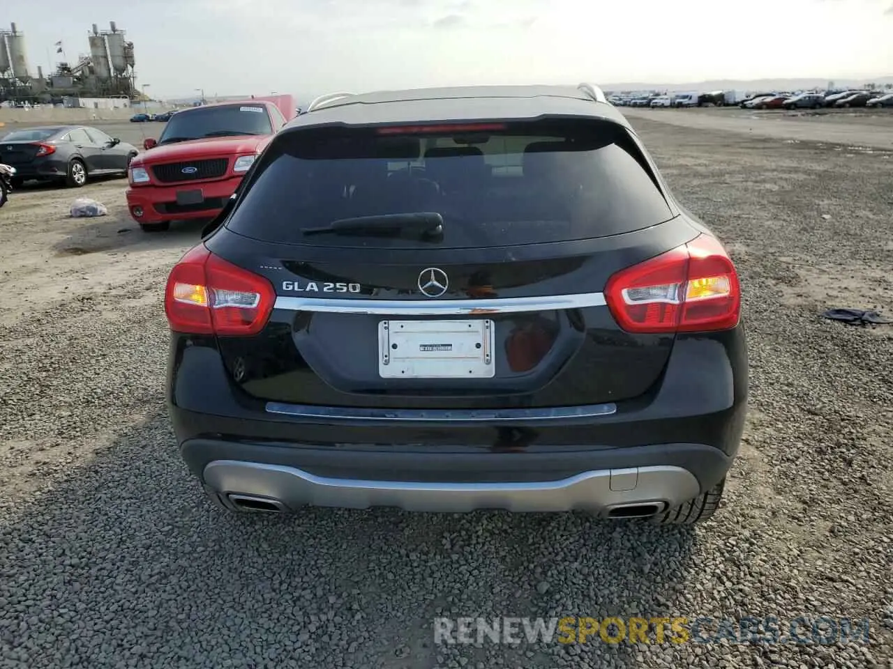 6 fotografías del automóvil dañado WDCTG4EB7KU014056 MERCEDES-BENZ GLA-CLASS 2019