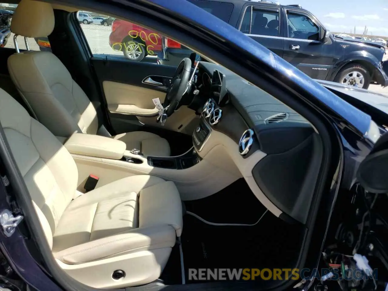 5 fotografías del automóvil dañado WDCTG4EB8KU000604 MERCEDES-BENZ GLA-CLASS 2019