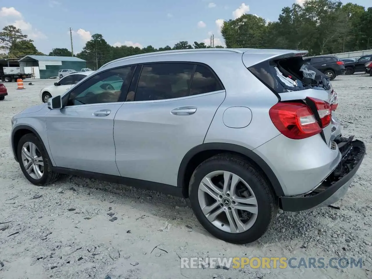 2 fotografías del automóvil dañado WDCTG4EB8KU015099 MERCEDES-BENZ GLA-CLASS 2019