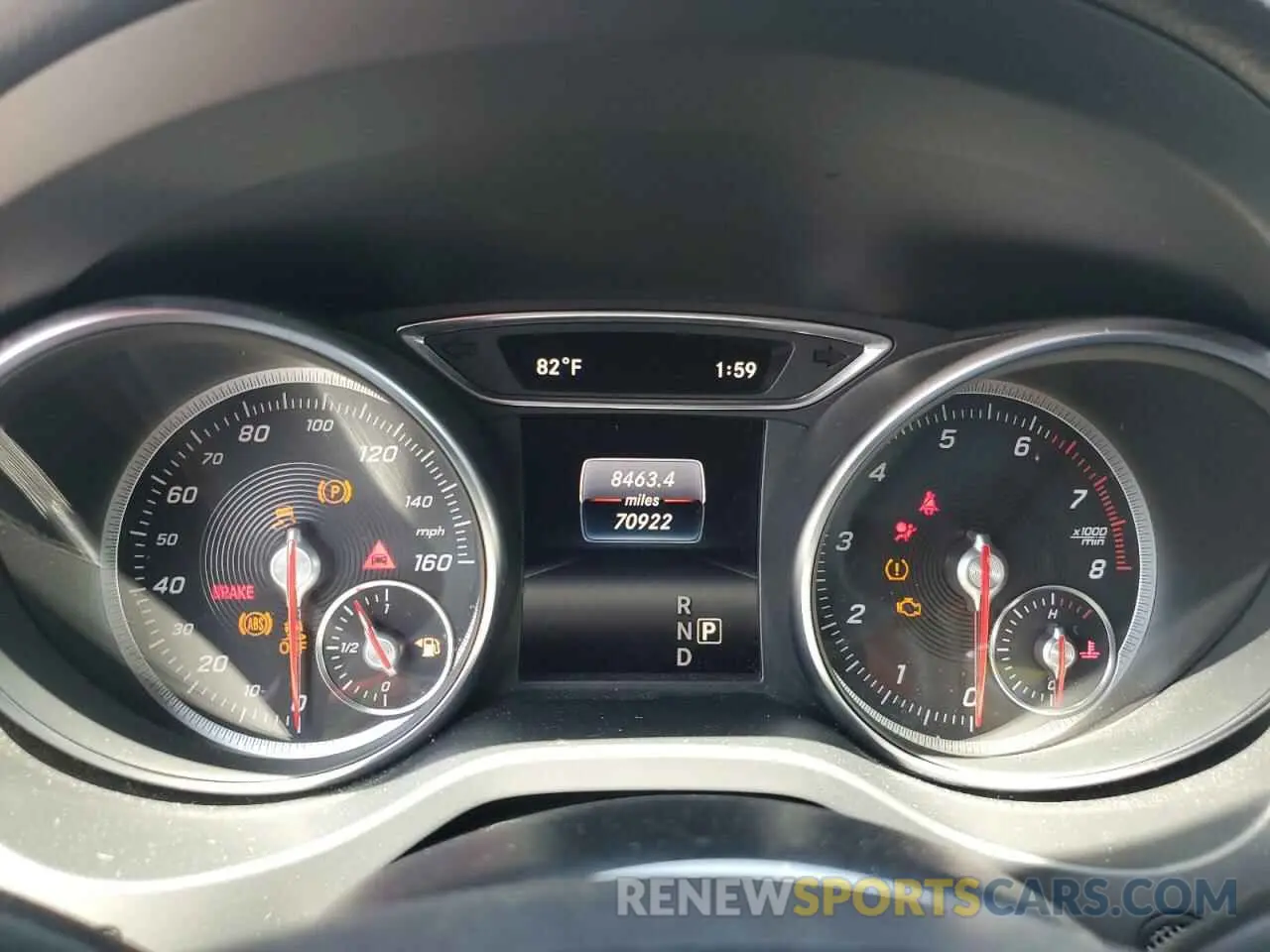 9 fotografías del automóvil dañado WDCTG4EB9KJ551075 MERCEDES-BENZ GLA-CLASS 2019