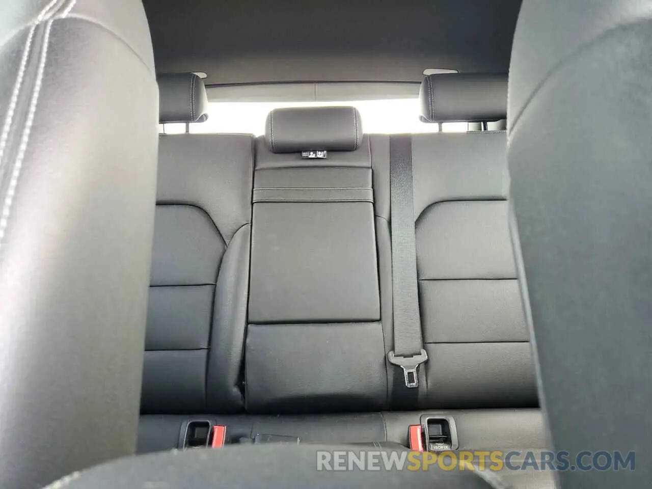 10 fotografías del automóvil dañado WDCTG4EB9KU010381 MERCEDES-BENZ GLA-CLASS 2019