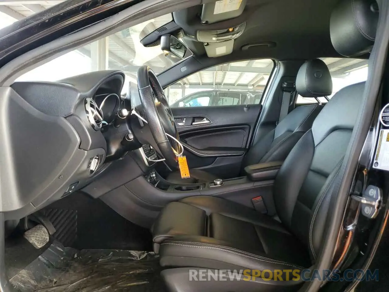 7 fotografías del automóvil dañado WDCTG4EBXKJ575661 MERCEDES-BENZ GLA-CLASS 2019