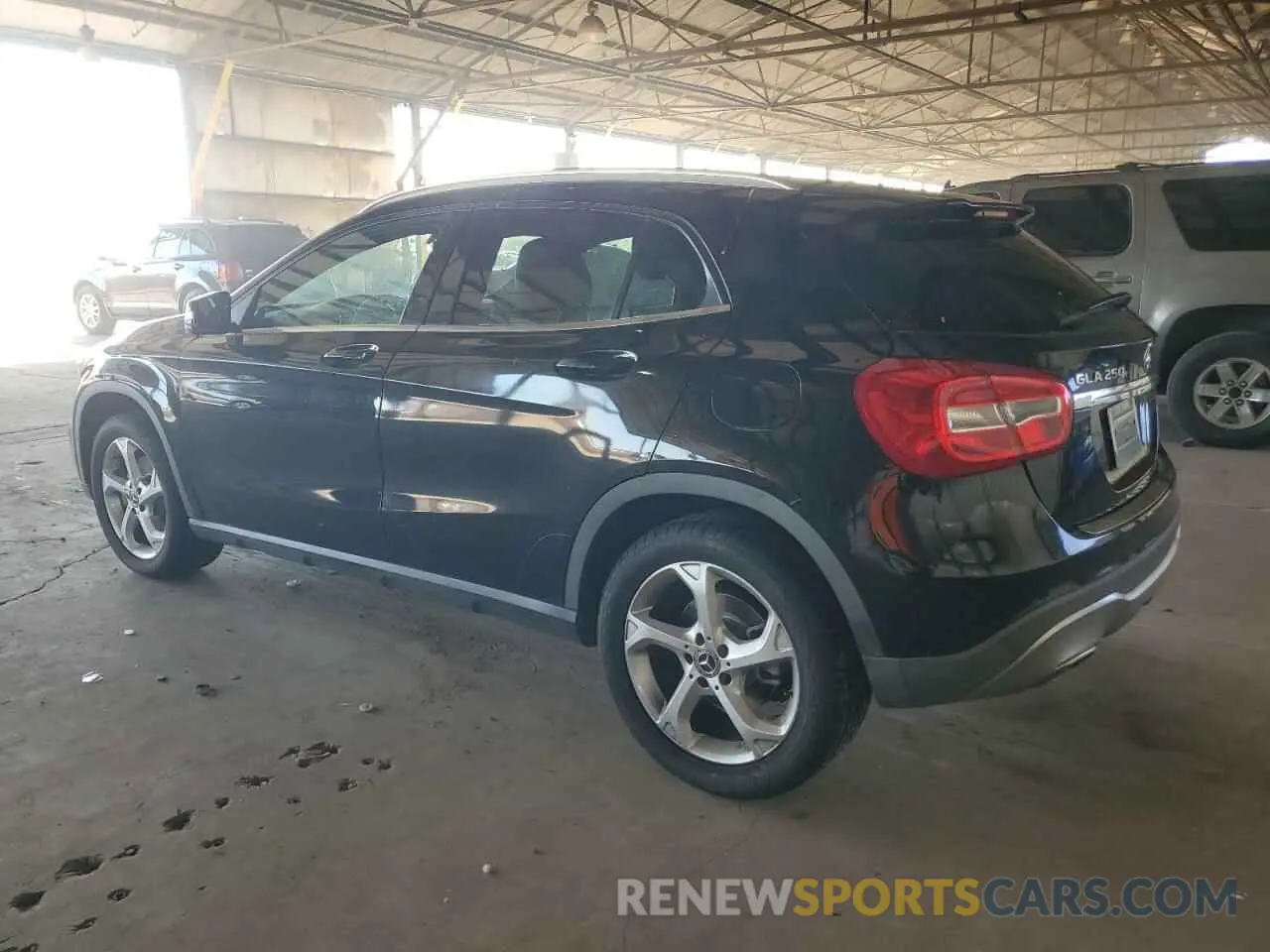 2 fotografías del automóvil dañado WDCTG4EBXKJ578074 MERCEDES-BENZ GLA-CLASS 2019