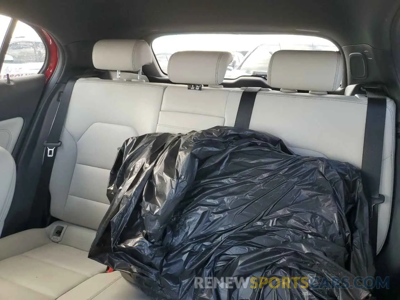 10 fotografías del automóvil dañado WDCTG4GB2KJ546135 MERCEDES-BENZ GLA-CLASS 2019