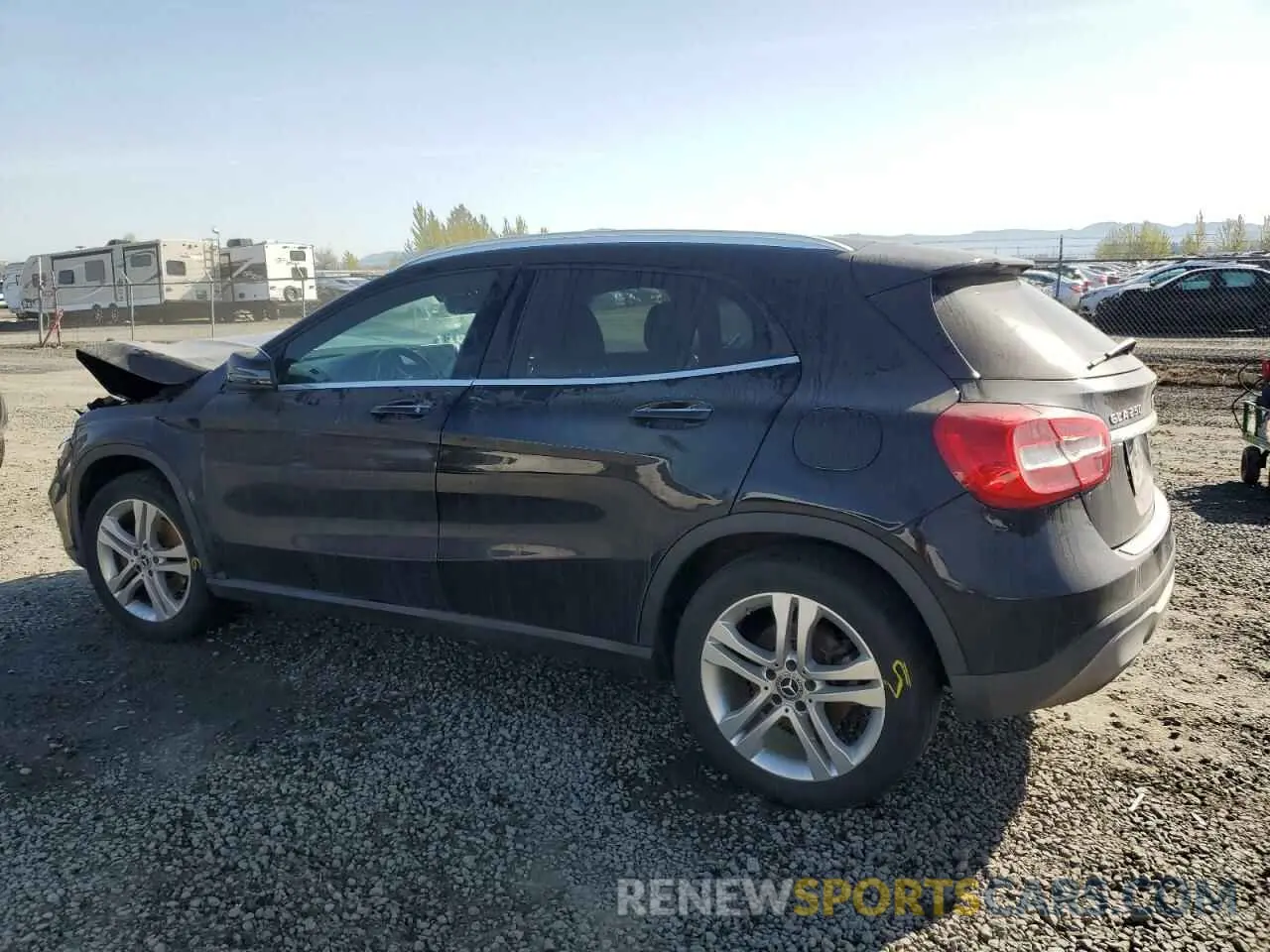 2 fotografías del automóvil dañado WDCTG4GB2KJ551738 MERCEDES-BENZ GLA-CLASS 2019
