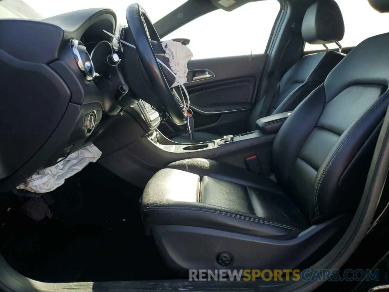 7 fotografías del automóvil dañado WDCTG4GB2KJ551738 MERCEDES-BENZ GLA-CLASS 2019