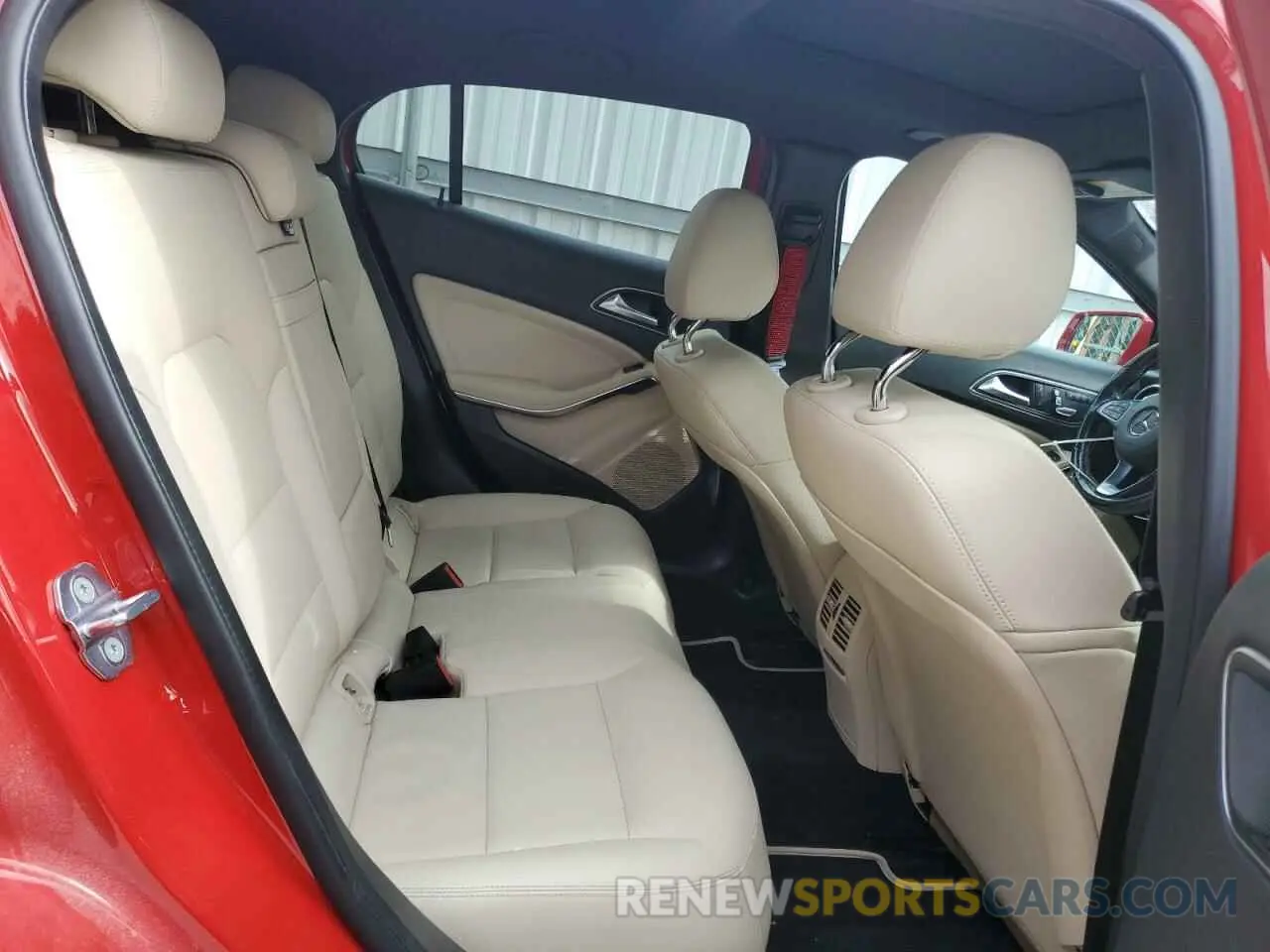 11 fotografías del automóvil dañado WDCTG4GB4KJ549960 MERCEDES-BENZ GLA-CLASS 2019