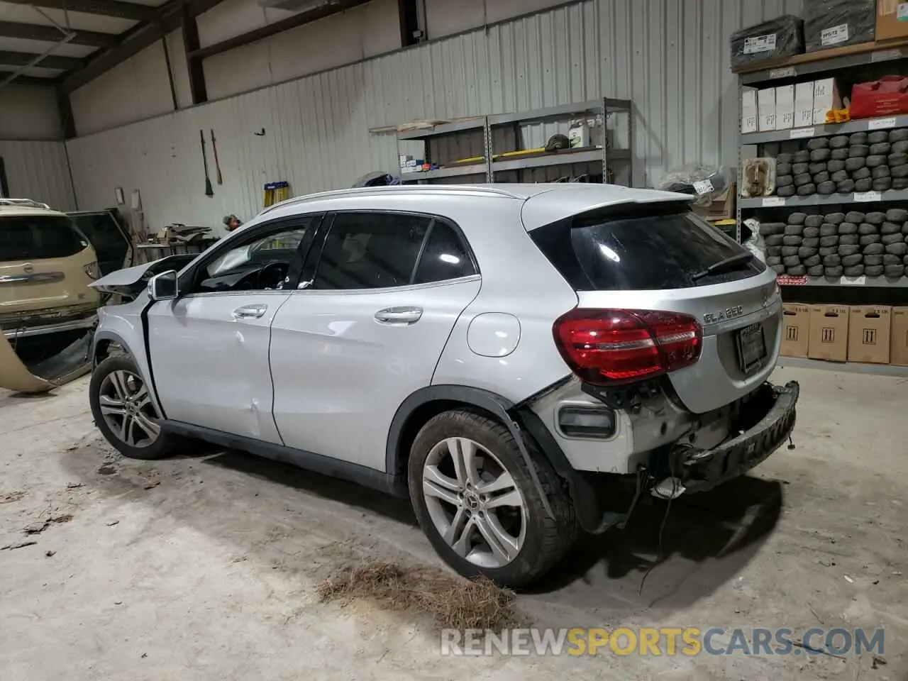 2 fotografías del automóvil dañado WDCTG4GB4KU020720 MERCEDES-BENZ GLA-CLASS 2019