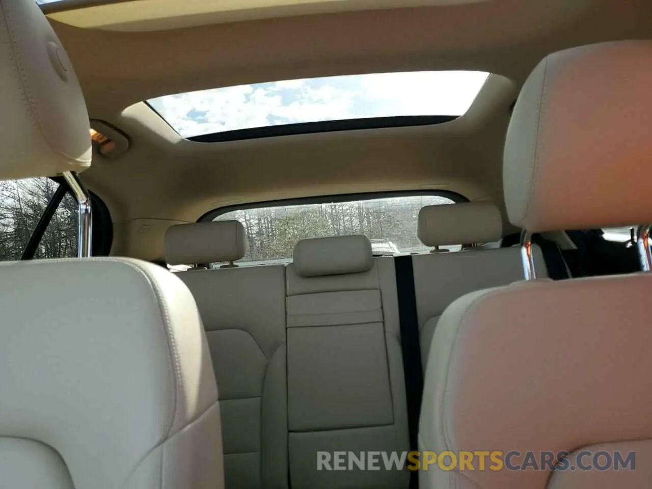 10 fotografías del automóvil dañado WDCTG4GB5KJ617733 MERCEDES-BENZ GLA-CLASS 2019