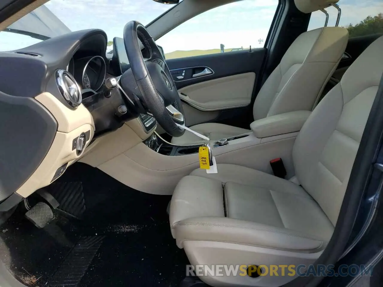 7 fotografías del automóvil dañado WDCTG4GB5KJ617733 MERCEDES-BENZ GLA-CLASS 2019