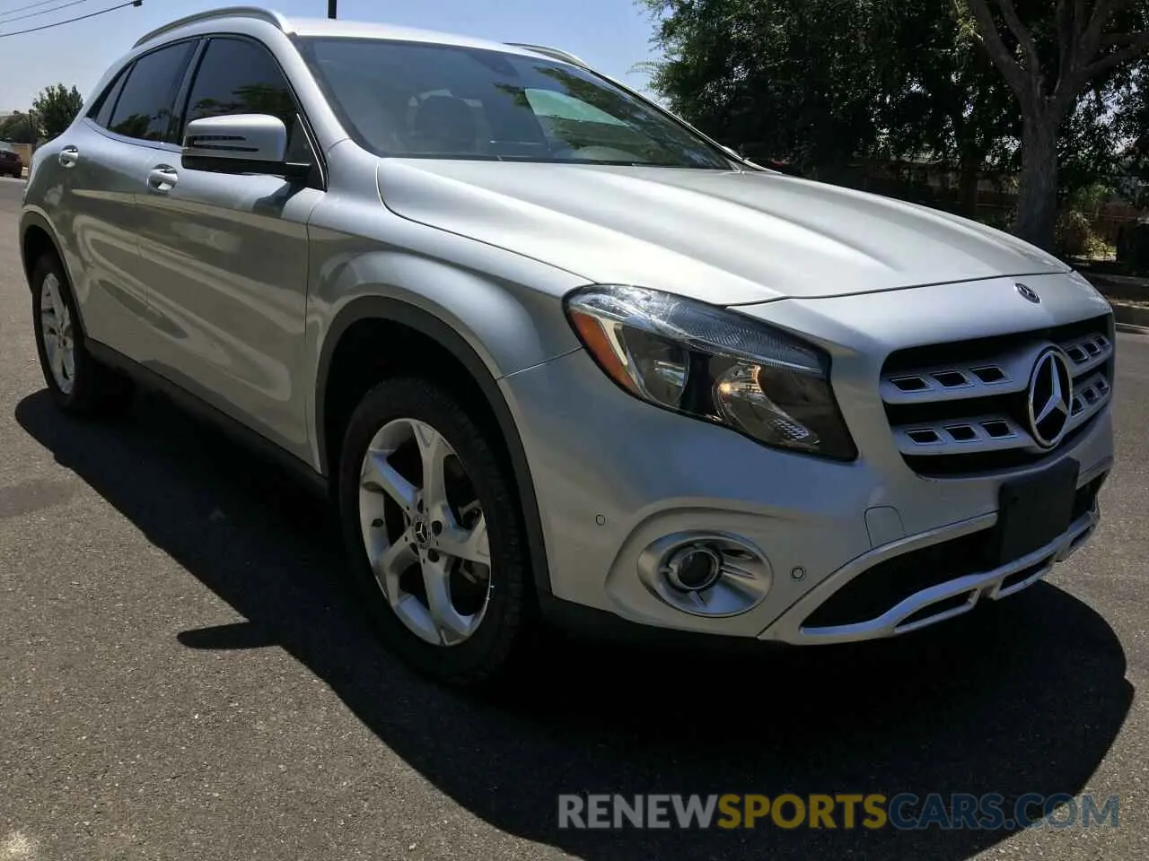 1 fotografías del automóvil dañado WDCTG4GB5KU020029 MERCEDES-BENZ GLA-CLASS 2019