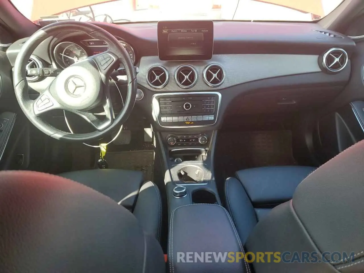 8 fotografías del automóvil dañado WDCTG4GB7KJ543571 MERCEDES-BENZ GLA-CLASS 2019