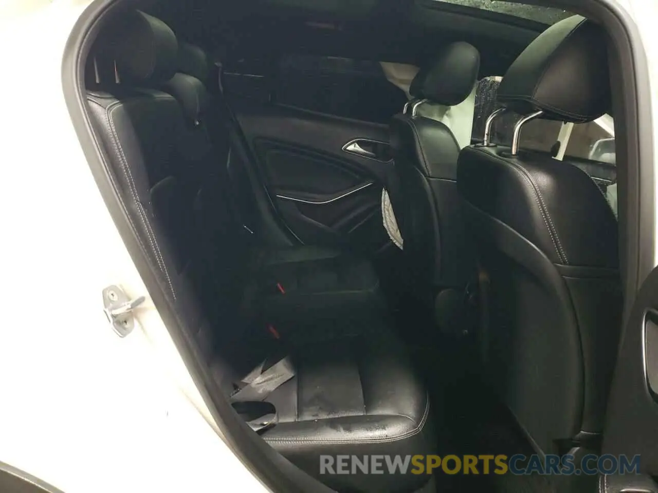 10 fotografías del automóvil dañado WDCTG4GB7KJ582631 MERCEDES-BENZ GLA-CLASS 2019