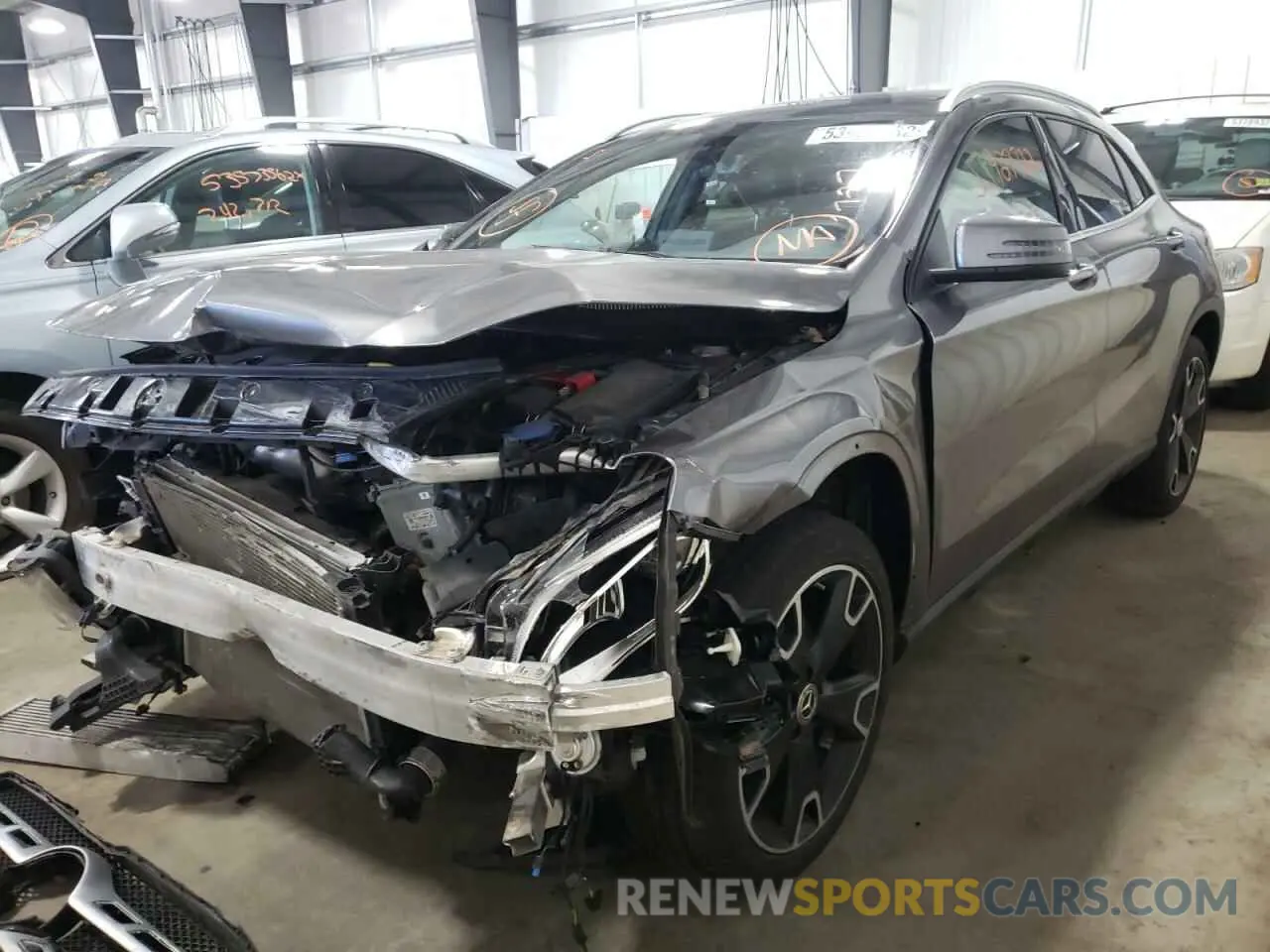 2 fotografías del automóvil dañado WDCTG4GB7KJ592043 MERCEDES-BENZ GLA-CLASS 2019