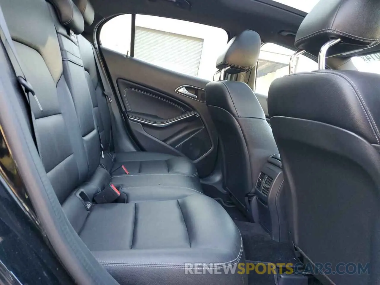 11 fotografías del automóvil dañado WDCTG4GB8KJ549086 MERCEDES-BENZ GLA-CLASS 2019