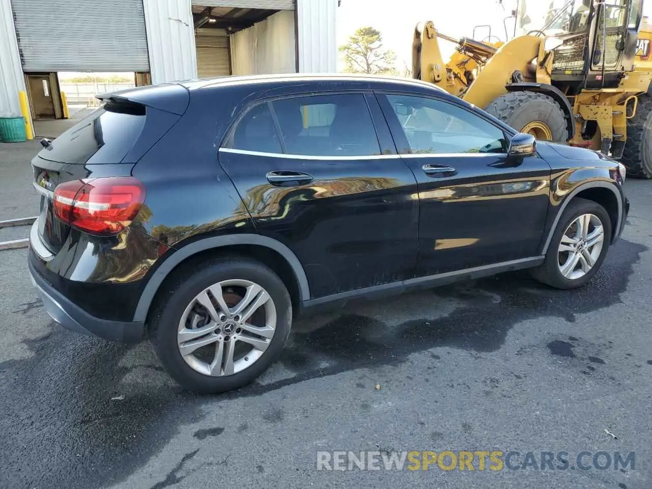 3 fotografías del automóvil dañado WDCTG4GB8KJ549086 MERCEDES-BENZ GLA-CLASS 2019