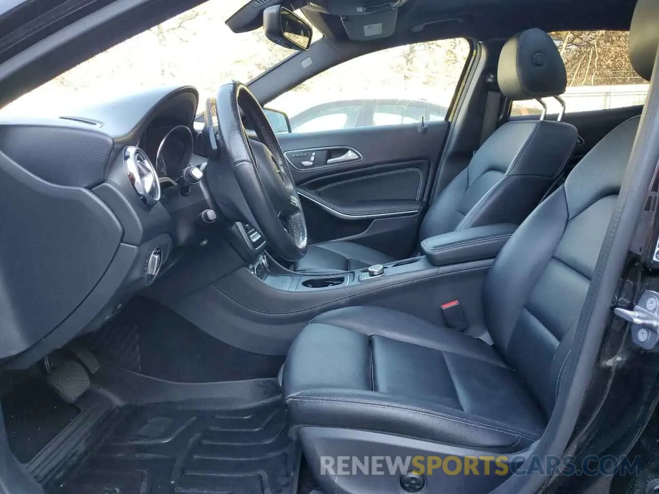 7 fotografías del automóvil dañado WDCTG4GB8KJ549086 MERCEDES-BENZ GLA-CLASS 2019