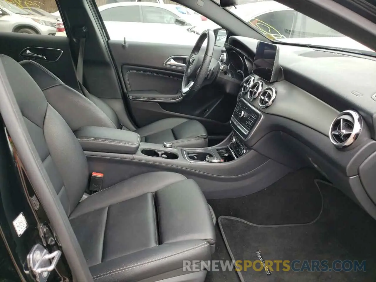 5 fotografías del automóvil dañado WDCTG4GB9KJ552417 MERCEDES-BENZ GLA-CLASS 2019
