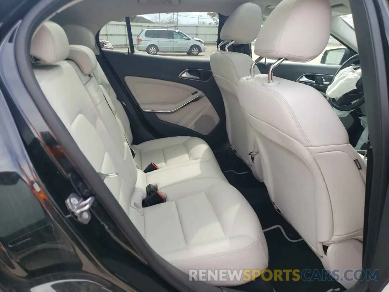 6 fotografías del automóvil dañado WDCTG4GB9KJ592464 MERCEDES-BENZ GLA-CLASS 2019