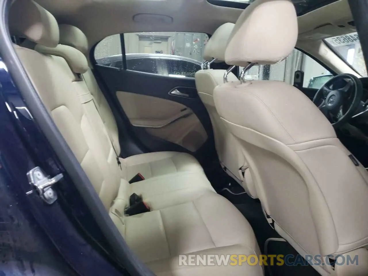 10 fotografías del automóvil dañado WDCTG4GBXKU004845 MERCEDES-BENZ GLA-CLASS 2019