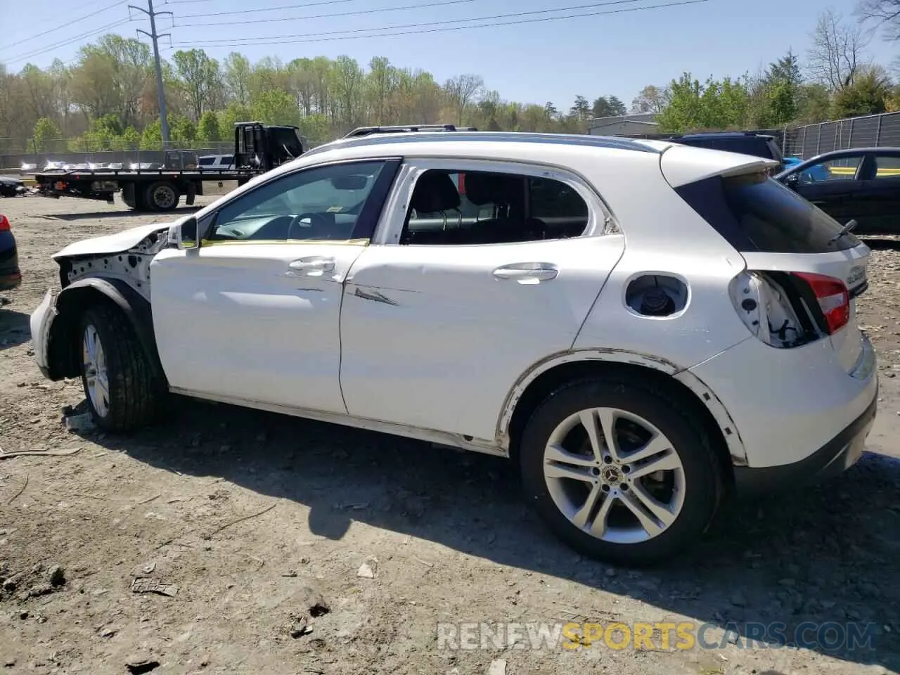 2 fotografías del automóvil dañado WDCTG4GBXKU013545 MERCEDES-BENZ GLA-CLASS 2019