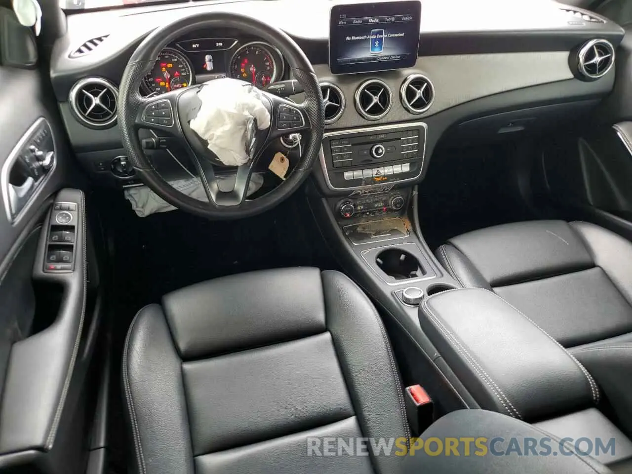 8 fotografías del automóvil dañado W1NTG4EB9LU040464 MERCEDES-BENZ GLA-CLASS 2020