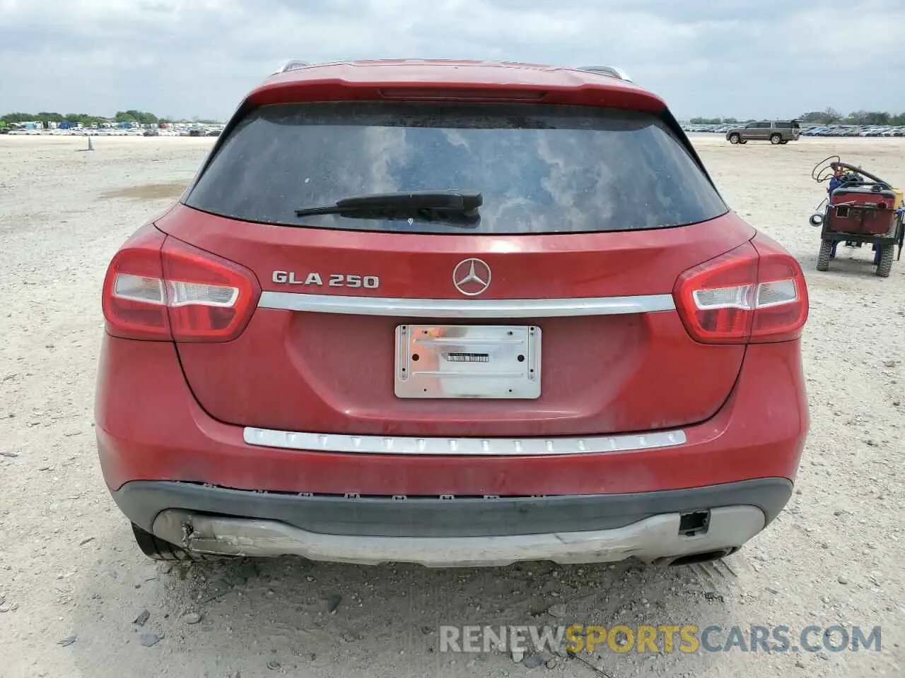 6 fotografías del automóvil dañado W1NTG4EBXLJ691328 MERCEDES-BENZ GLA-CLASS 2020