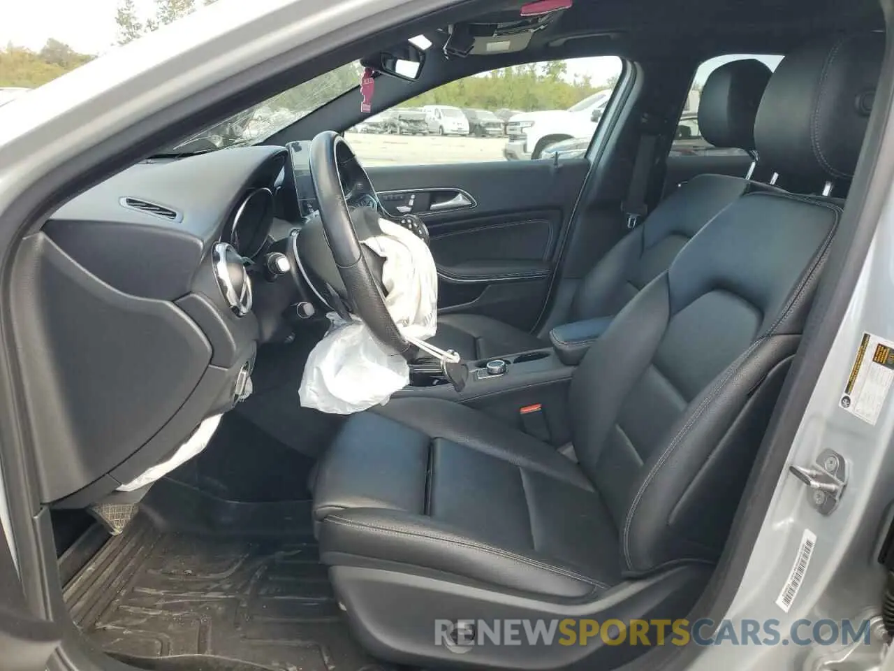 7 fotografías del automóvil dañado W1NTG4GB1LU029018 MERCEDES-BENZ GLA-CLASS 2020