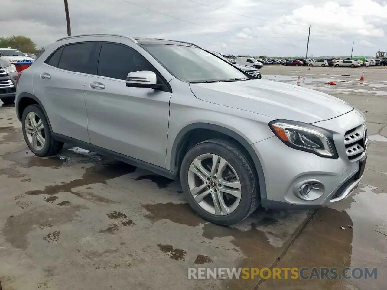 4 fotografías del automóvil dañado WDCTG4EB3LJ658737 MERCEDES-BENZ GLA-CLASS 2020