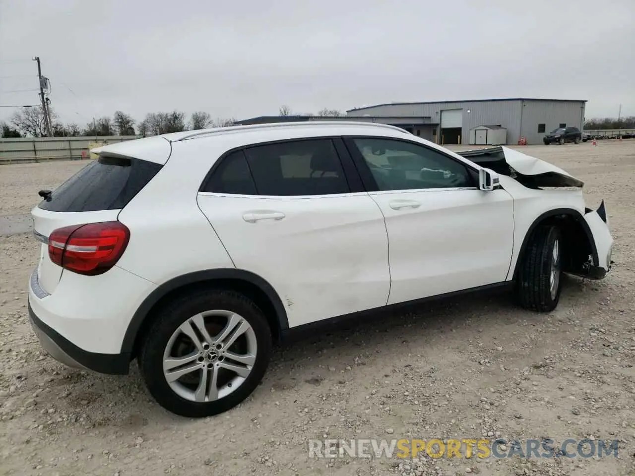 3 fotografías del automóvil dañado WDCTG4EB8LU028985 MERCEDES-BENZ GLA-CLASS 2020