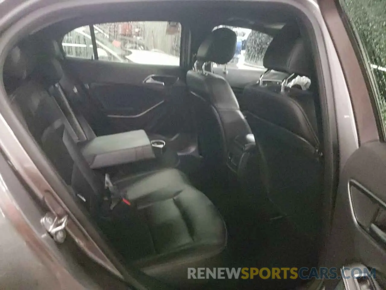 10 fotografías del automóvil dañado WDCTG4GB0LJ672849 MERCEDES-BENZ GLA-CLASS 2020