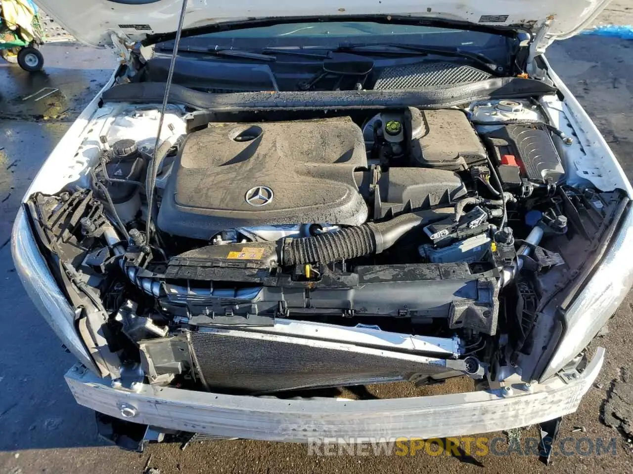 11 fotografías del automóvil dañado WDCTG4GB0LU022174 MERCEDES-BENZ GLA-CLASS 2020