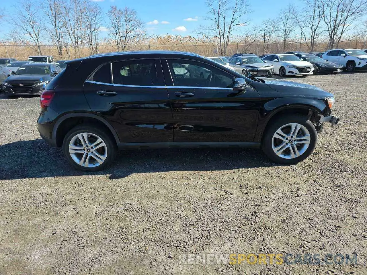 13 fotografías del automóvil dañado WDCTG4GB1LJ685822 MERCEDES-BENZ GLA-CLASS 2020