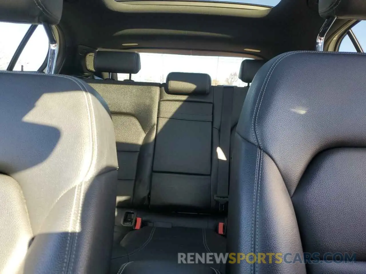 10 fotografías del automóvil dañado WDCTG4GB7LU027680 MERCEDES-BENZ GLA-CLASS 2020