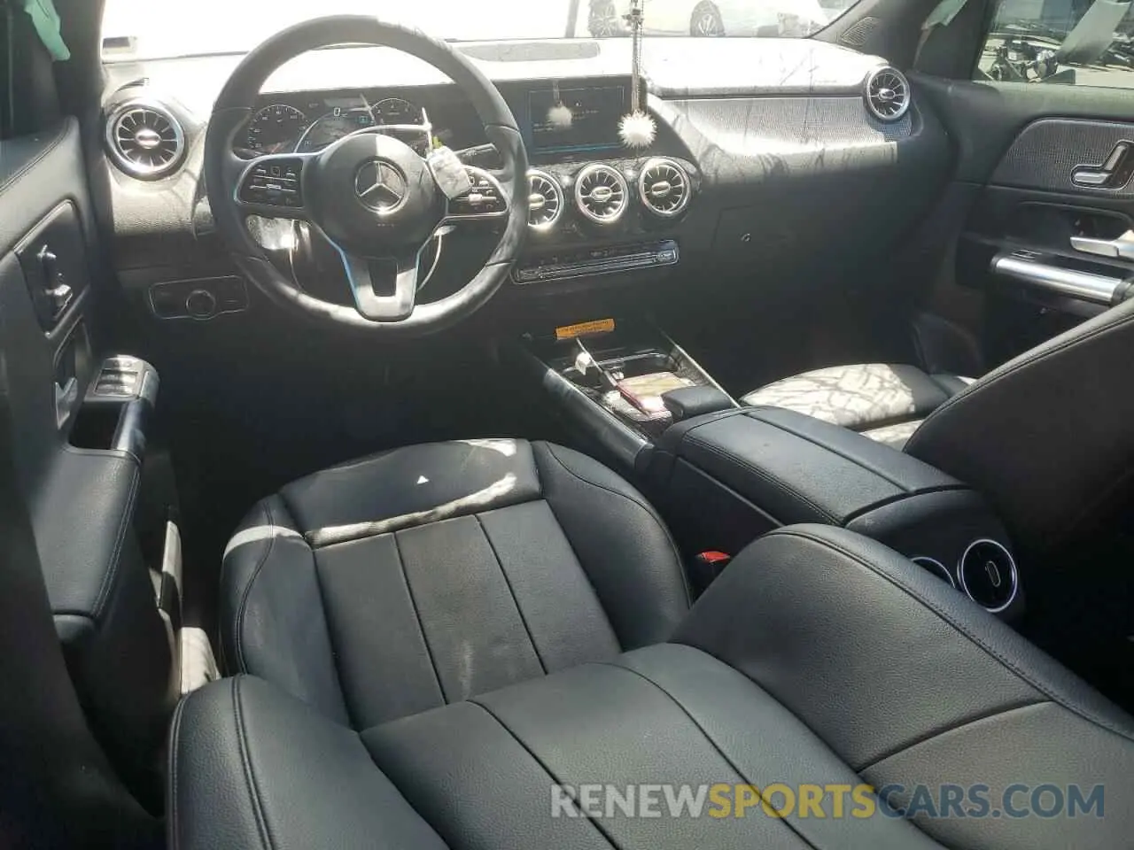 8 fotografías del automóvil dañado W1N4N4GB5MJ126851 MERCEDES-BENZ GLA-CLASS 2021