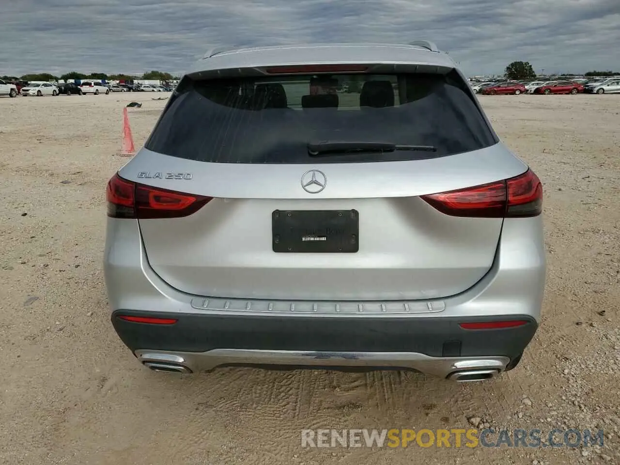 6 fotografías del automóvil dañado W1N4N4GB6MJ245931 MERCEDES-BENZ GLA-CLASS 2021