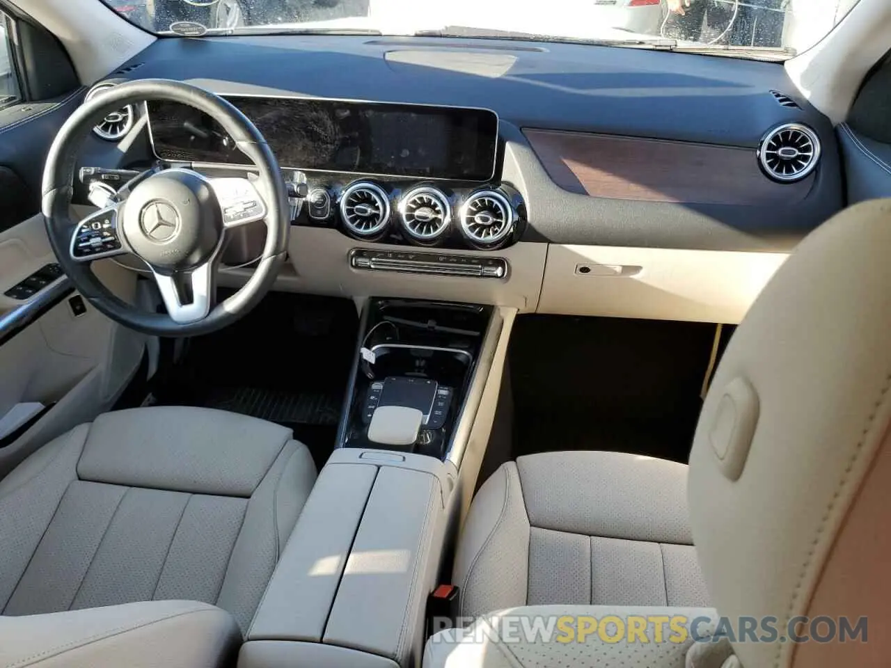 8 fotografías del automóvil dañado W1N4N4GBXMJ191520 MERCEDES-BENZ GLA-CLASS 2021